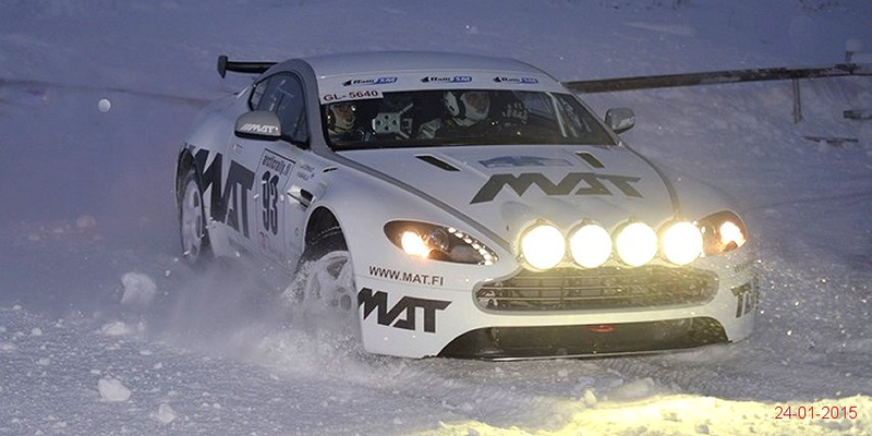 Illustration for article titled Maniacs Turn Aston Martin V8 Vantage Into A Rally Car